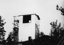 Skjettenkollen tårn reist i 1958.