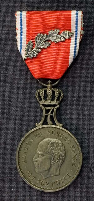 AM079659 St. Olavsmedaljen med ekegren adverse.jpg