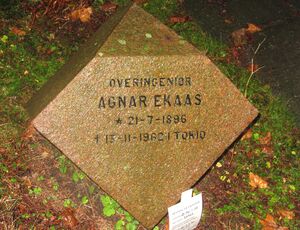 Agnar Ekaas gravminne Oslo.jpg
