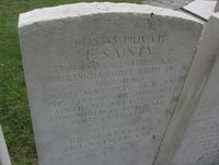 470. Air Vice-Marshal Scarlett-Streatfield gravminne 1945 .jpg