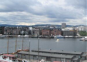 Aker brygge sett fra Akershus festning 2009.jpg