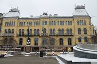 Athenæum, Akersgata 18 i Oslo, oppført 1873–1883, ark. Due og Steckmest. Foto: Chris Nyborg (2013)