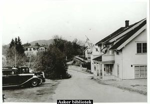 Alfheim Hanevoldbrua og Hasselbakken 1946.jpg