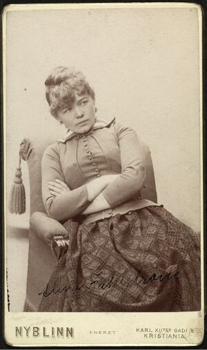 Alma Fahlstrøm ca. 1885.jpg
