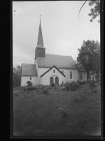 Kirken i 1955. Foto: Ukjent / Mittet & Co.