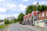 Rekkehus på Alvim. Foto: Leif-Harald Ruud (2022).