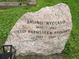 Amund Rydland gravminne Oslo.JPG