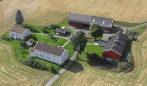 Amundrustad flyfoto.jpg