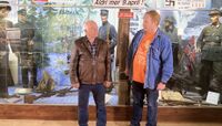 Anders Fossesholm og Bjørn Rørdam Bergersen i Nedre Buskerud Hjemmefrontmuseum.
