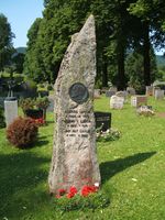 Stortingsmann Anders Langes gravminne på Asker kirkegård. Foto: Dag Trygsland Hoelseth
