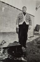 Andreas Andreassen (1885-1974) - 70 år 1955. Foto: Annar Westlie - ved huset til Ole Andreassen, Hjellum