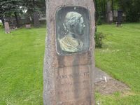 Forretningsdrvende og kvinnepioner Anna Mossevig er gravlagt på Gamlebyen gravlund. Foto: Stig Rune Pedersen