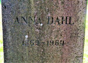 Anna Ovidia Dahl grav Oslo.JPG