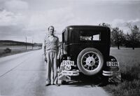 Annar Westlie - Steinssletta, Hole - 1956. På veg til Sandvika. A-Ford 1928, kjøpt hos Asla, Hamar 1951, solgt 1957 til Gravdal, Løten. Foto: Elida Adreassen