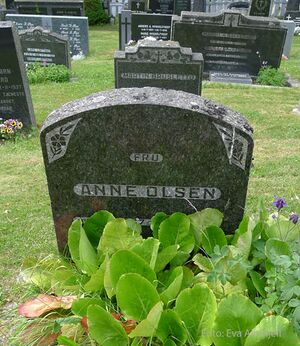 Anne-Olsen-grav.jpeg-web.jpg