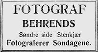 Fotograf Gustav Behrends annonserer i Ungskogen i 1915.