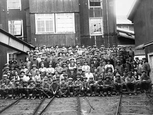 Ansatte Trævarn.jpg