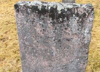 Kunstmaleren Anstein Risteigens gravminne på Veggli kirkegård. Foto: Stig Rune Pedersen