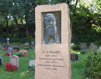 Gravminnet til skoleinspektør A. M. Hagen på Drøbak kirkegård. Foto: Stig Rune Pedersen