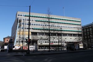Arbeidssamfunnets plass 1 i Oslo.JPG