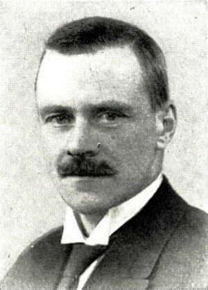 Arne Arnesen (1880–1943).jpg