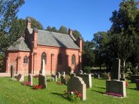 Det gamle gravkapellet fra 1902 inne på Asker kirkegård ble i 2010 gjenåpnet som en "barnas katedral". Foto: Stig Rune Pedersen