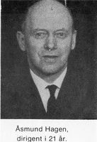 Asmund Hagen fra Byafossen var musiker, komponist og dirigent. Han dirigerte i sin tid både Steinkjer Arbeiderkor i 21 år, Steinkjer Damekor og Byafossen Songlag, samtidig var han med i Orkesterforeningen i Steinkjer, hvor han forøvrig også avanserte til å bli dirigent.