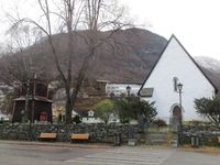 7. Aurlandsvangen kirke 2013.jpg