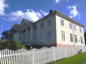 Austad gård Drammen 2015.JPG