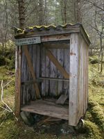 Den gamle gruveveien utgjør en stor del av turstien opp til gruvene. Foto: Chris Nyborg (2013)