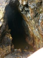 En av de øvre gruvene, åpna mellom 1830 og 1850. Foto: Chris Nyborg (2013)