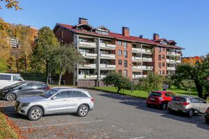 Bærum Hamang terrasse 231019.jpg