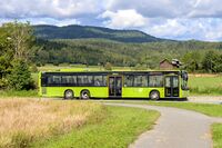 Buss i Ruter Regions farger ved Øverland i Bærum. Foto: Leif-Harald Ruud (2023).