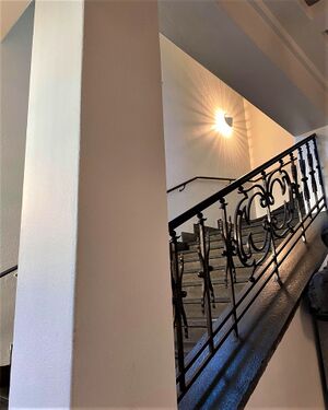 Bærum rådhus trapp.jpg