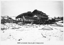 BMW-hangaren etter bombeangrepet 1943.