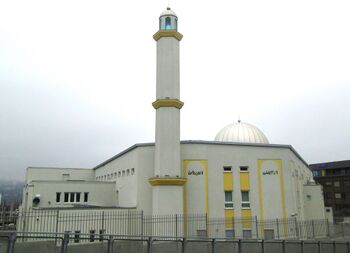 Baitun Nasr moské Furuset Oslo 2013 2.jpg