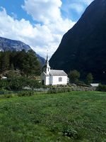 198. Bakka kyrkje.jpg