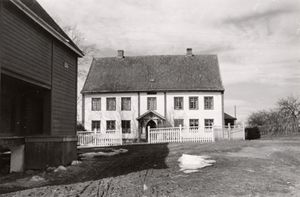 Balke Østre, Oppland - Riksantikvaren-T137 01 0067.jpg