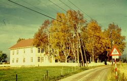 Ballestad skole sett fra sørvest (1961-1965).