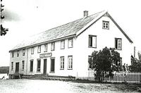 427. Bartnes Handelslag - før brannen.jpg