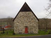 Berg gamle kirke sett fra vest. Foto: Kristian Hunskaar. (2008).