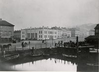 98. Bergen, Fisketorvet, Hordaland - Riksantikvaren-T248 01 0778.jpg