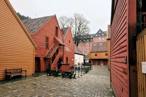 Bergen Bryggestredet 260330.jpg