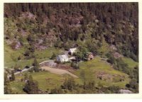 Dette er Bergland der Olav og Bergit budde. Foto: Widerøe 1967