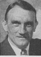 Fyrbøter Bernhard Benjaminsen, Bogøy i Steigen, født 14. august 1899. Etterlot seg kone og ett barn.