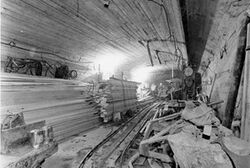 Betongarbeider med full innstøping av en av fjellhallene.