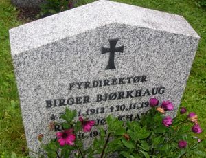 Birger Bjørkhaug gravminne Haslum.jpg