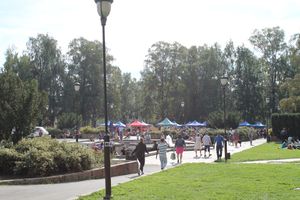 Birkelunden i Oslo markedsdag.JPG