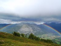 25. Bispberget under regnbogen.JPG