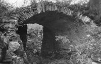 8. Bispeborgen, Hamarkaupangen, Hedmark - Riksantikvaren-T095 01 0272.jpg